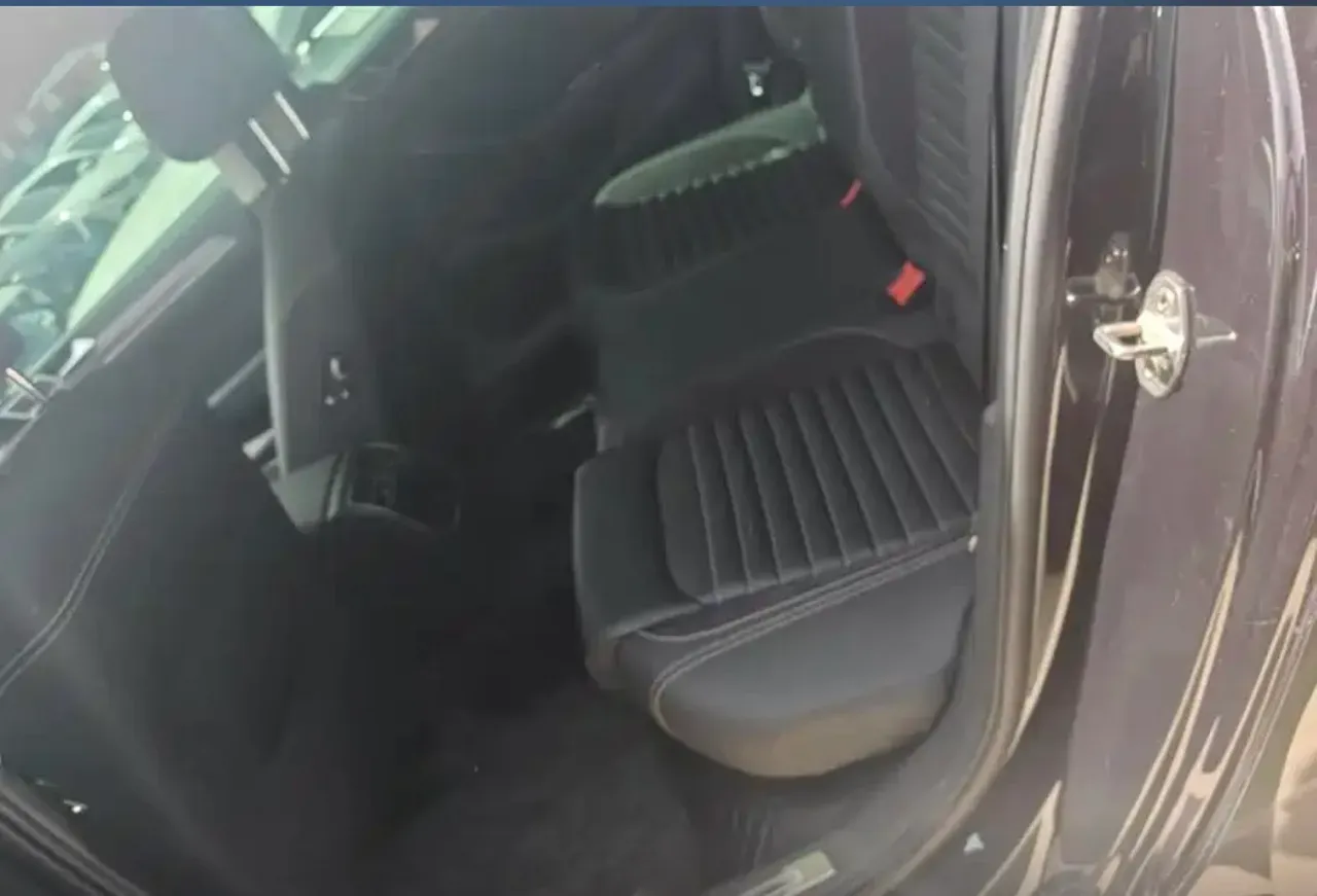 2020 Volkswagen Magotan 2.0T 186HP L4 7DCT,autocango,china used car exporter,china ev exporter,chinese used car exporter,chinese used ev exporter