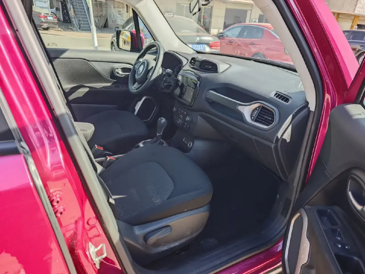 2018 Jeep Renegade 1.4T 150HP L4 7DCT,autocango,china used car exporter,china ev exporter,chinese used car exporter,chinese used ev exporter