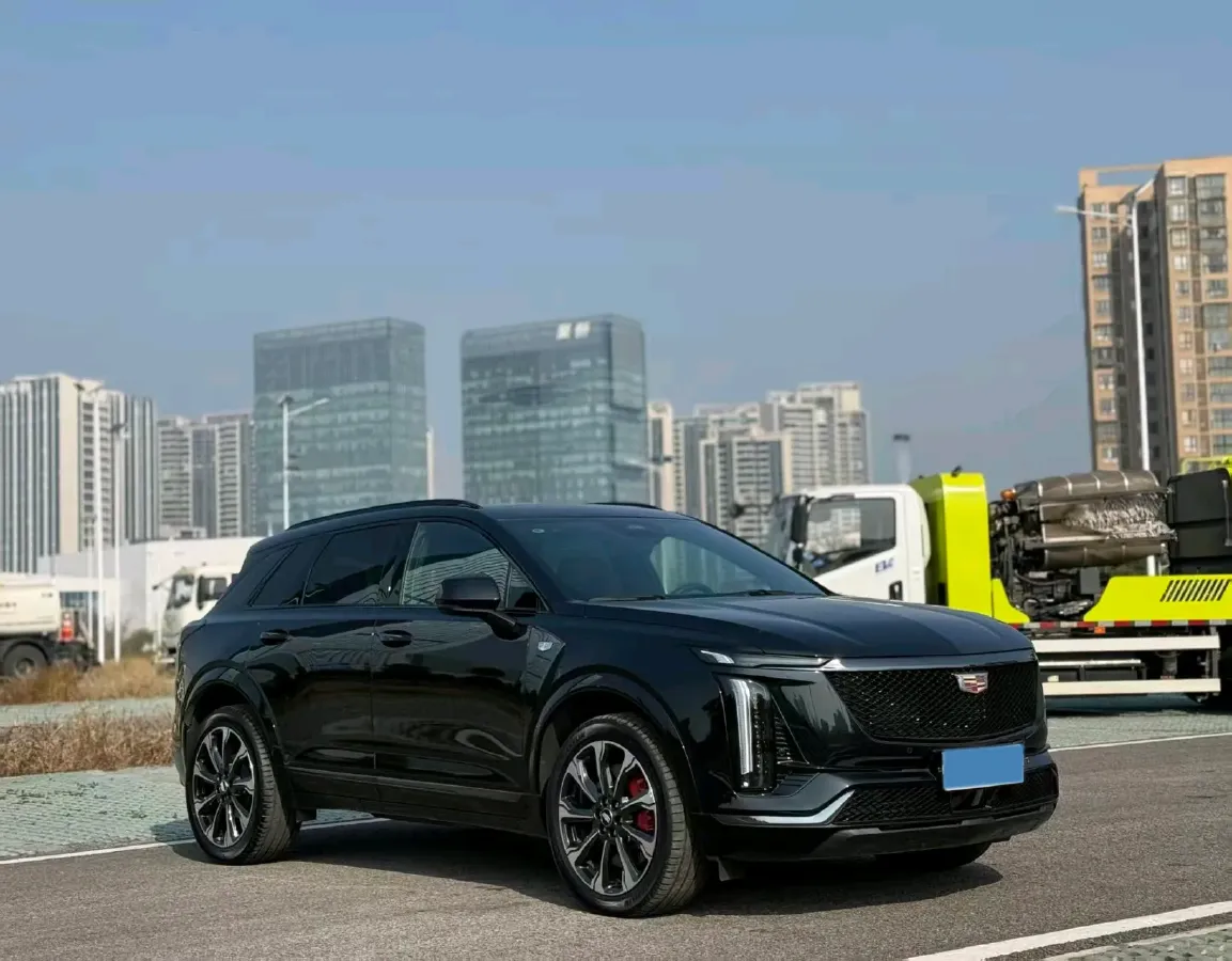2025 Cadillac XT5 2.0T 237HP L4 9AT,autocango,china used car exporter,china ev exporter,chinese used car exporter,chinese used ev exporter
