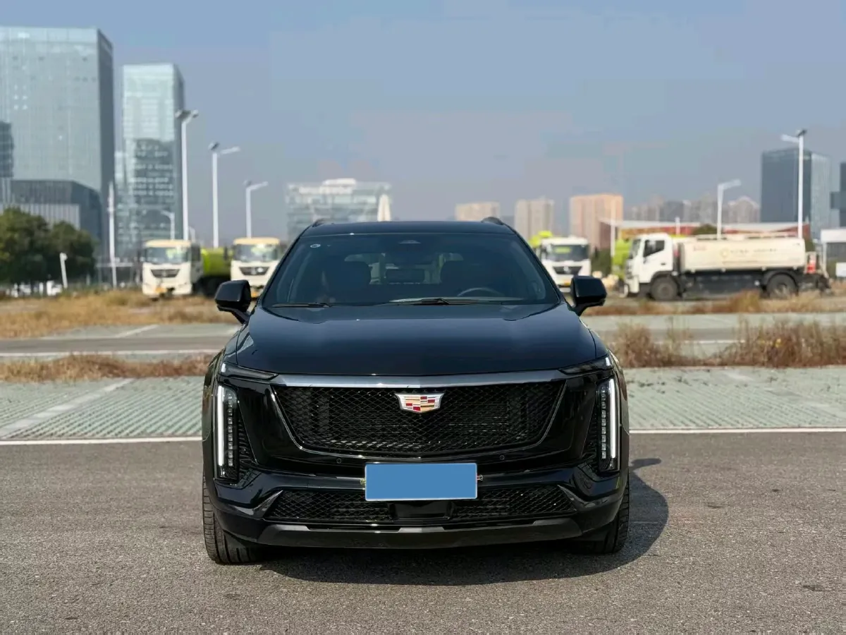 2025 Cadillac XT5 2.0T 237HP L4 9AT,autocango,china used car exporter,china ev exporter,chinese used car exporter,chinese used ev exporter