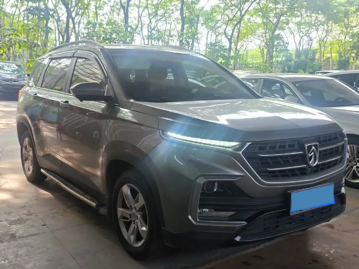 2019 BaoJun 530 1.5T 147HP L4 CVT,autocango,china used car exporter,china ev exporter,chinese used car exporter,chinese used ev exporter