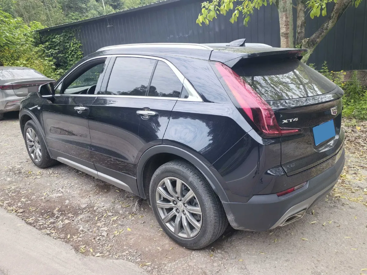 2020 Cadillac XT4 2.0T 241HP L4 9AT,autocango,china used car exporter,china ev exporter,chinese used car exporter,chinese used ev exporter