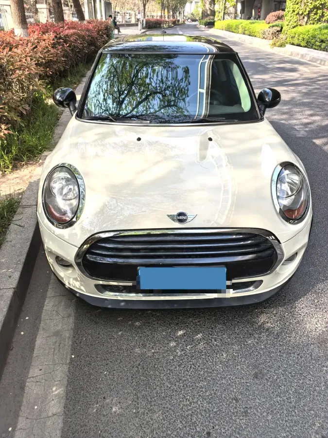 2016 MINI MINI 1.5T 136HP L3 6AT,autocango,china used car exporter,china ev exporter,chinese used car exporter,chinese used ev exporter