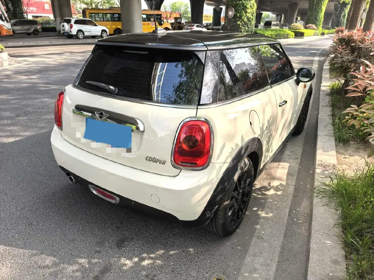 2016 MINI MINI 1.5T 136HP L3 6AT,autocango,china used car exporter,china ev exporter,chinese used car exporter,chinese used ev exporter