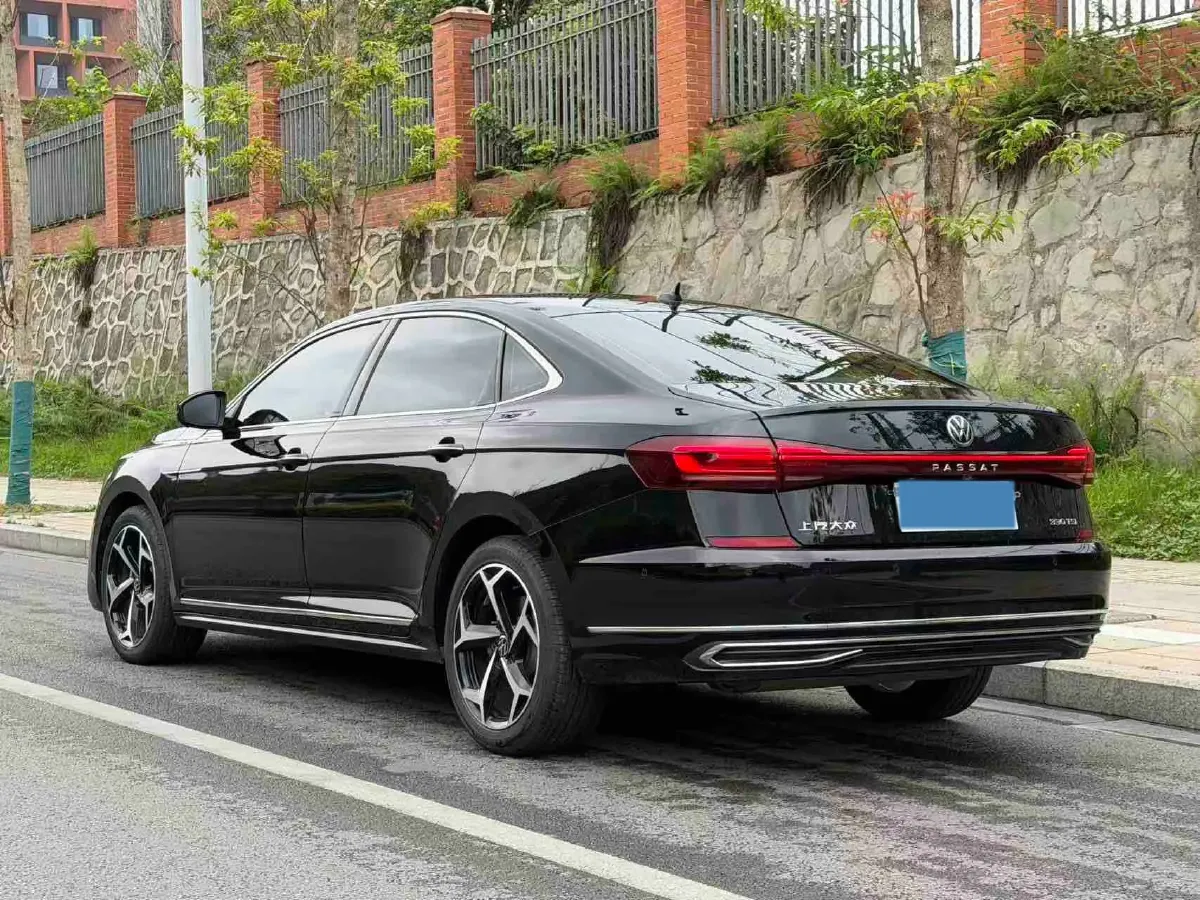 2023 Volkswagen Passat 2.0T 186HP L4 7DCT,autocango,china used car exporter,china ev exporter,chinese used car exporter,chinese used ev exporter