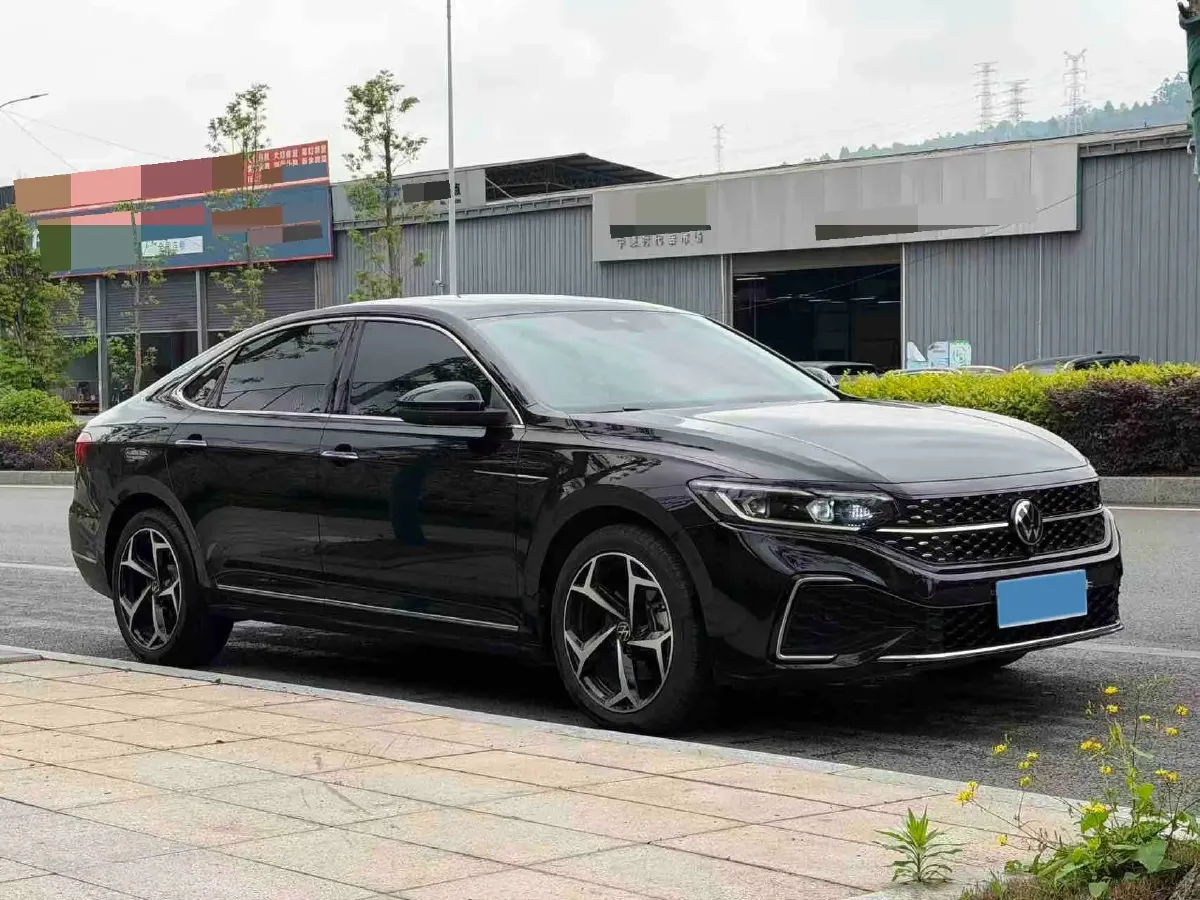 2023 Volkswagen Passat 2.0T 186HP L4 7DCT,autocango,china used car exporter,china ev exporter,chinese used car exporter,chinese used ev exporter