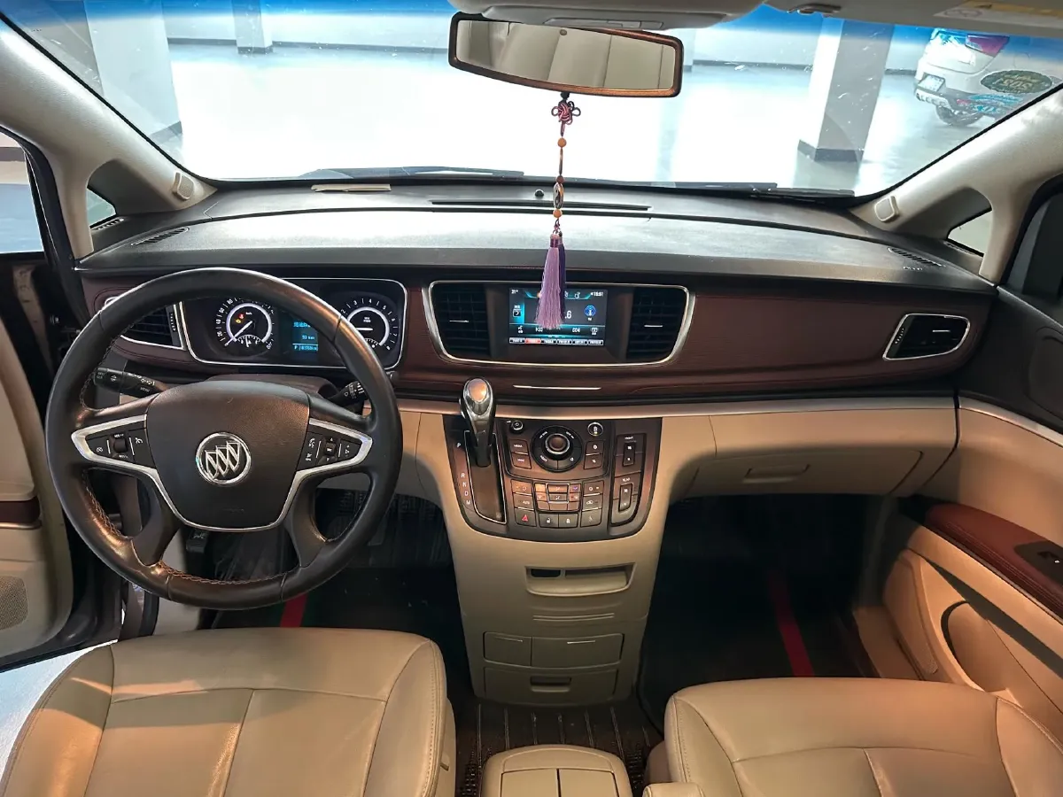 2018 Buick GL8 2.0T 260HP L4 6AT,autocango,china used car exporter,china ev exporter,chinese used car exporter,chinese used ev exporter