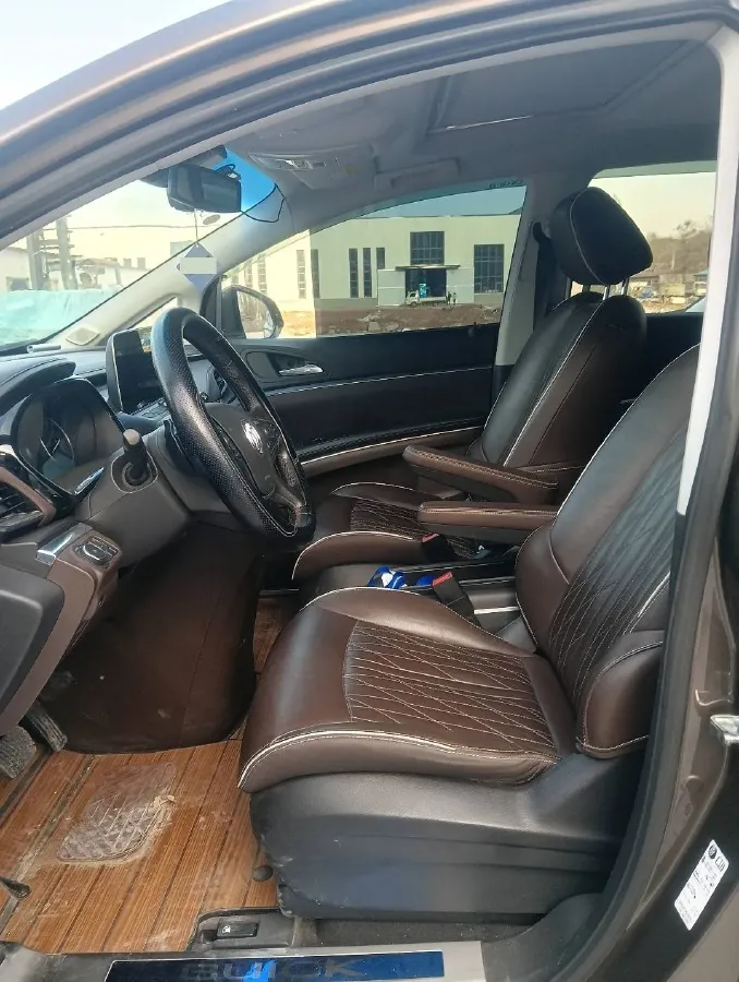 2022 Buick GL8 2.0T 237HP L4 9AT,autocango,china used car exporter,china ev exporter,chinese used car exporter,chinese used ev exporter