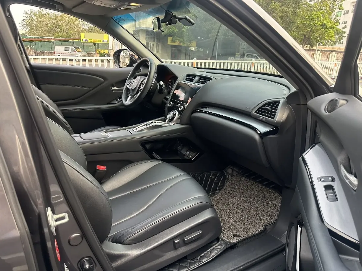 2019 Acura CDX 1.5T 182HP L4 8DCT,autocango,china used car exporter,china ev exporter,chinese used car exporter,chinese used ev exporter