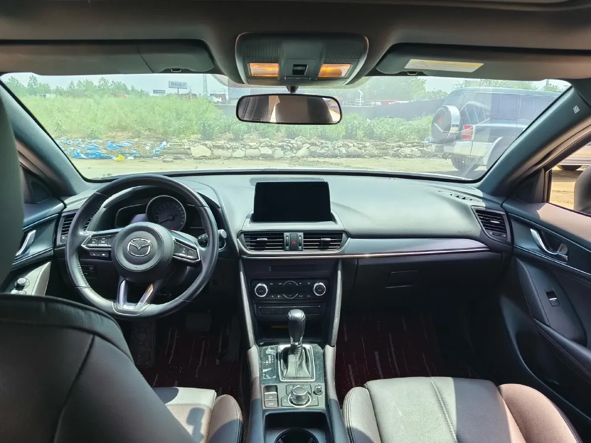 2021 Mazda CX-4 2.0L 158HP L4 6AT,autocango,china used car exporter,china ev exporter,chinese used car exporter,chinese used ev exporter