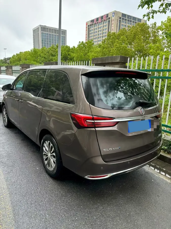 2022 Buick GL8 2.0T 237HP L4 9AT,autocango,china used car exporter,china ev exporter,chinese used car exporter,chinese used ev exporter