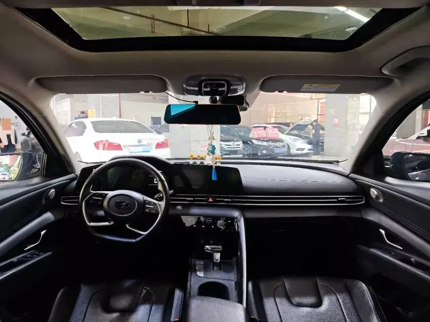 2022 Hyundai Elantra 1.5L 115HP L4 CVT,autocango,china used car exporter,china ev exporter,chinese used car exporter,chinese used ev exporter