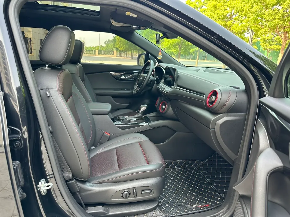 2021 Buick GL8 2.0T 237HP L4 9AT,autocango,china used car exporter,china ev exporter,chinese used car exporter,chinese used ev exporter