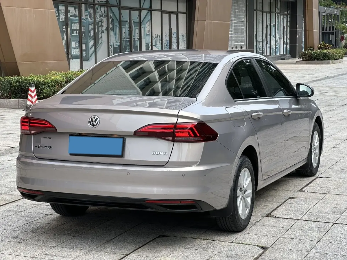 2019 Bestune T77 1.2T 143HP L4 7DCT,autocango,china used car exporter,china ev exporter,chinese used car exporter,chinese used ev exporter