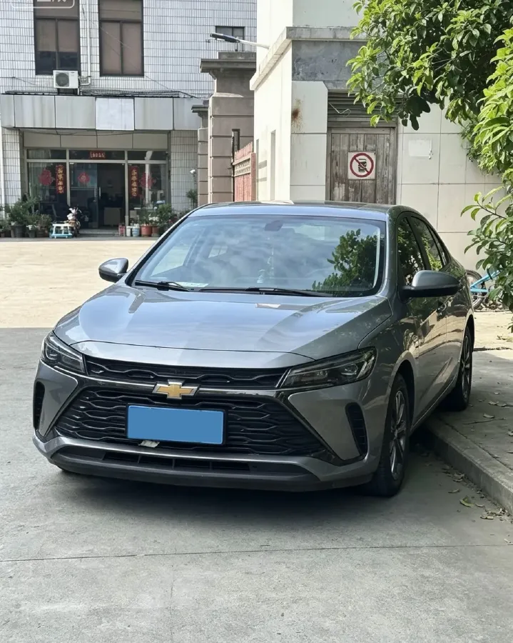 2023 Chevrolet Monza 1.5L 113HP L4 6DCT,autocango,china used car exporter,china ev exporter,chinese used car exporter,chinese used ev exporter