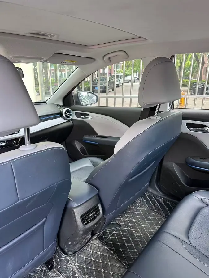 2023 Chevrolet Monza 1.5L 113HP L4 6DCT,autocango,china used car exporter,china ev exporter,chinese used car exporter,chinese used ev exporter