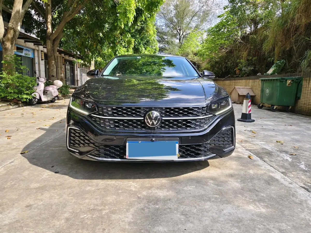2024 Volkswagen Passat 2.0T 186HP L4 7DCT,autocango,china used car exporter,china ev exporter,chinese used car exporter,chinese used ev exporter