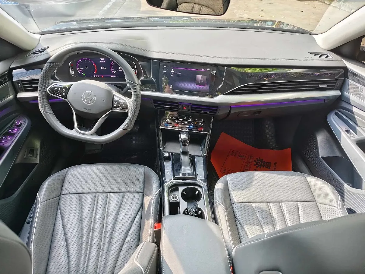 2024 Volkswagen Passat 2.0T 186HP L4 7DCT,autocango,china used car exporter,china ev exporter,chinese used car exporter,chinese used ev exporter