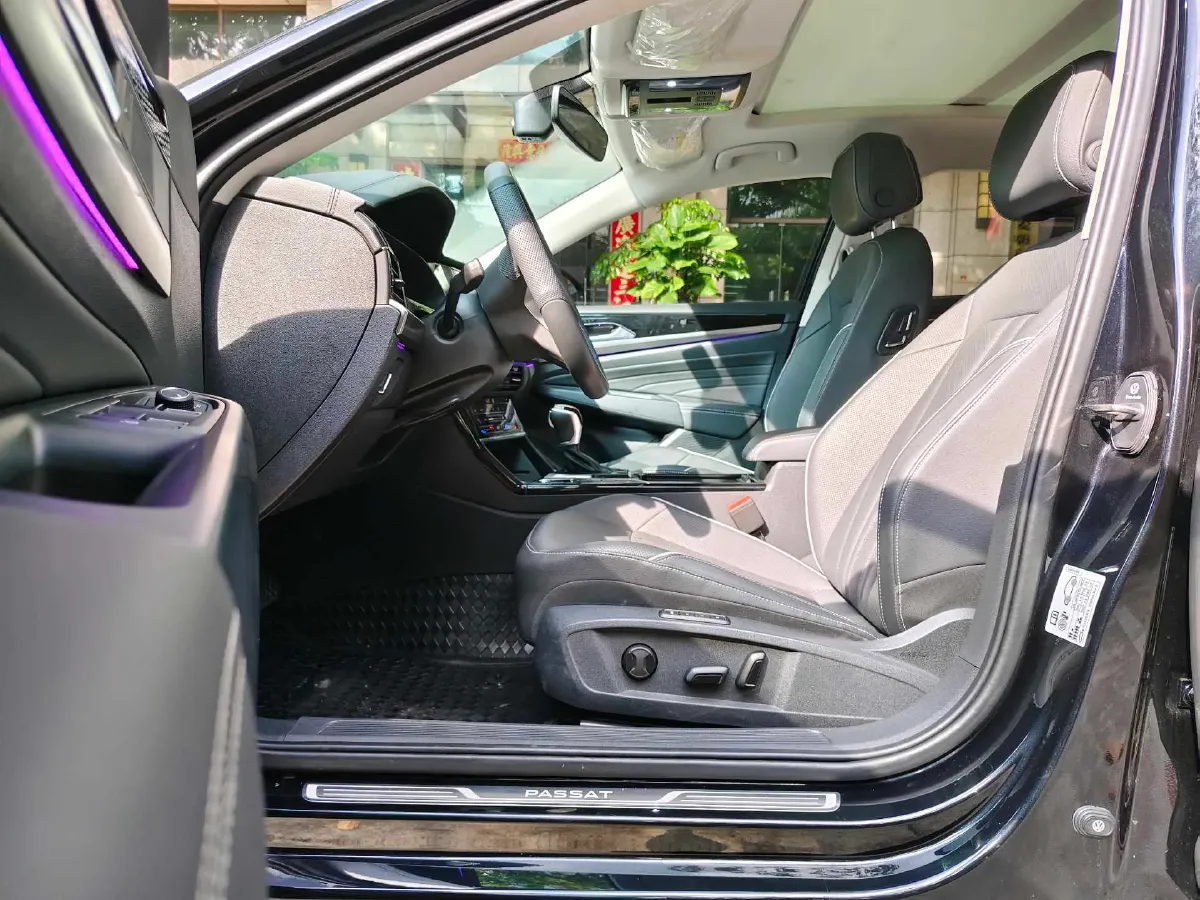2024 Volkswagen Passat 2.0T 186HP L4 7DCT,autocango,china used car exporter,china ev exporter,chinese used car exporter,chinese used ev exporter