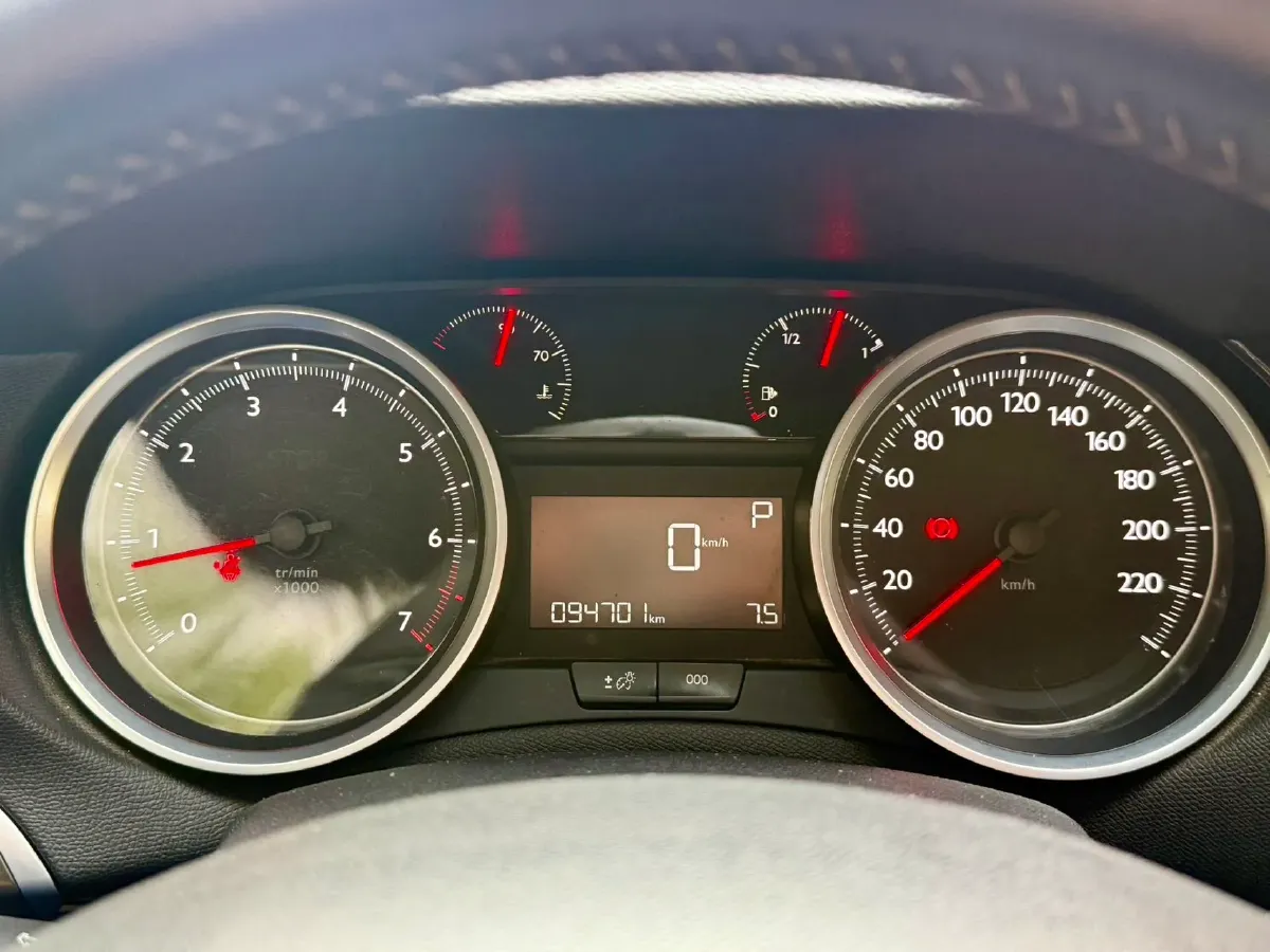 2018 Peugeot 408 1.6T 167HP L4 6AT,autocango,china used car exporter,china ev exporter,chinese used car exporter,chinese used ev exporter