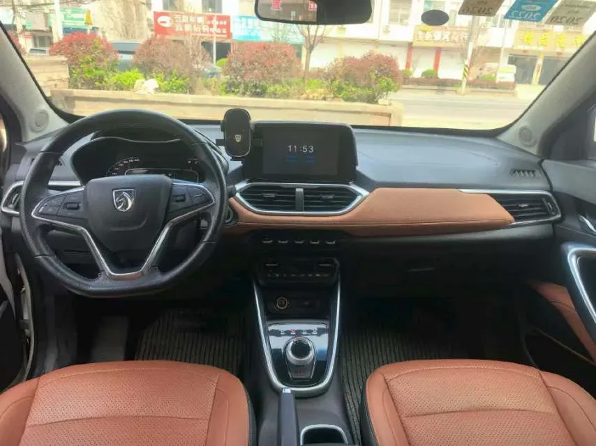 2017 BaoJun 310W 1.5L 105HP L4 6MT,autocango,china used car exporter,china ev exporter,chinese used car exporter,chinese used ev exporter