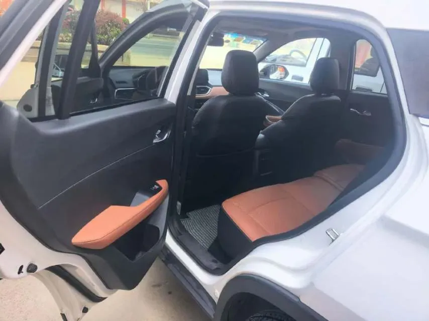 2017 BaoJun 310W 1.5L 105HP L4 6MT,autocango,china used car exporter,china ev exporter,chinese used car exporter,chinese used ev exporter