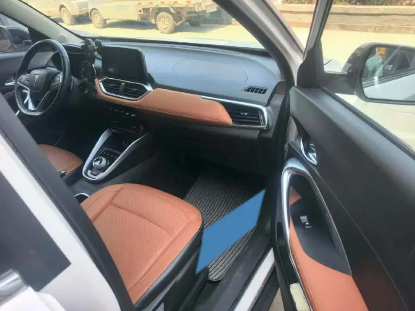 2017 BaoJun 310W 1.5L 105HP L4 6MT,autocango,china used car exporter,china ev exporter,chinese used car exporter,chinese used ev exporter