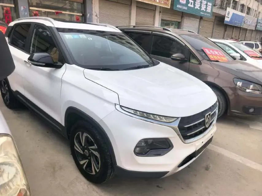 2017 BaoJun 310W 1.5L 105HP L4 6MT,autocango,china used car exporter,china ev exporter,chinese used car exporter,chinese used ev exporter