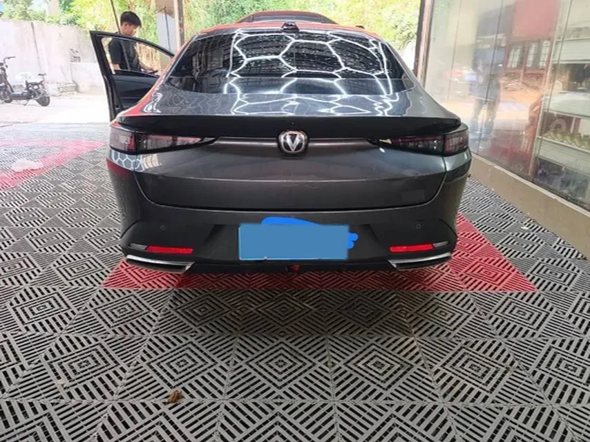 2023 ChangAn Lamore 1.5T 170HP L4 7DCT,autocango,china used car exporter,china ev exporter,chinese used car exporter,chinese used ev exporter