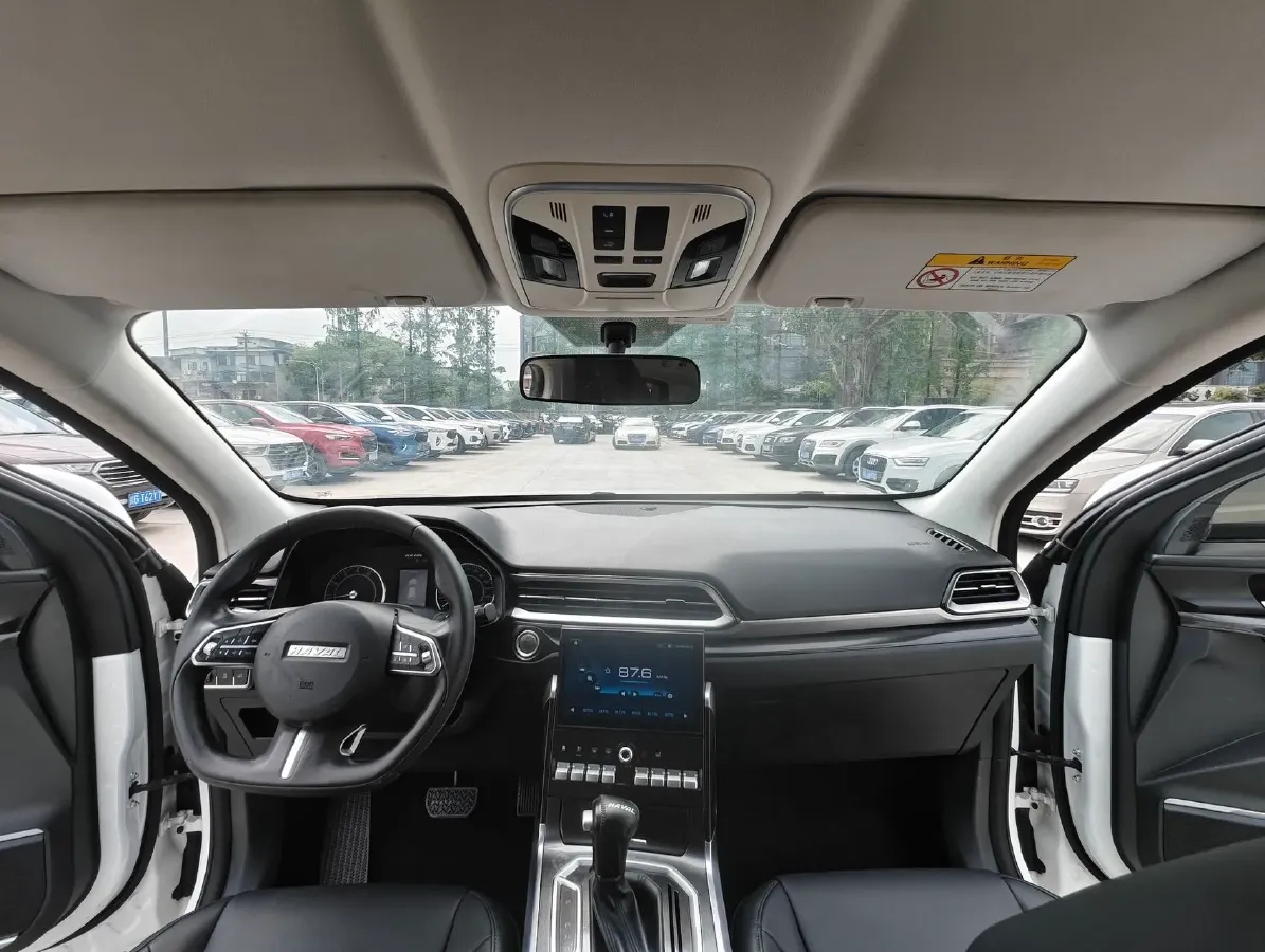 2018 Haval F5 1.5T 169HP L4 7DCT,autocango,china used car exporter,china ev exporter,chinese used car exporter,chinese used ev exporter