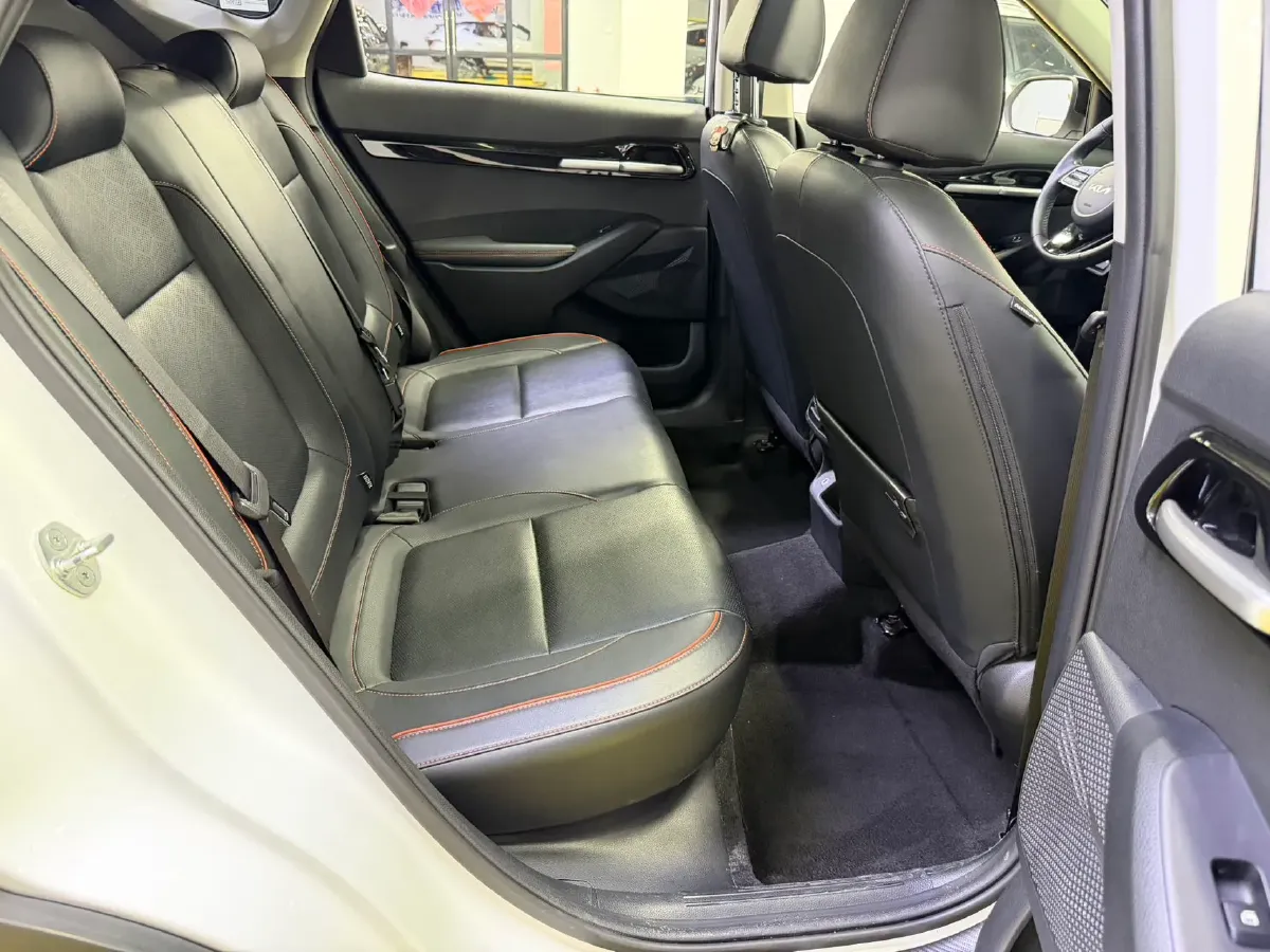 2023 Kia Seltos 1.5L 115HP L4 CVT,autocango,china used car exporter,china ev exporter,chinese used car exporter,chinese used ev exporter