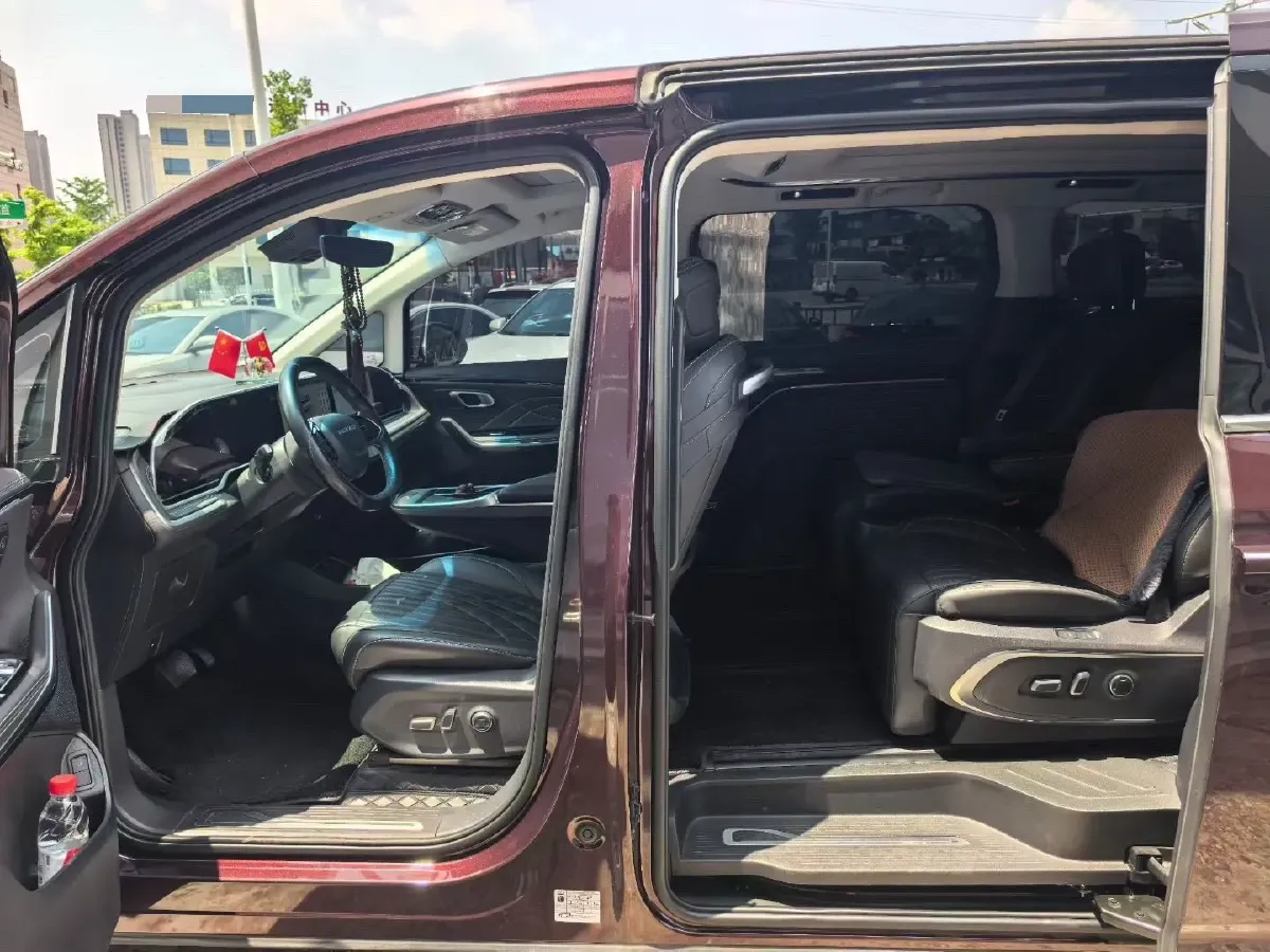 2022 MAXUS G90 2.0T 234HP L4 8AT,autocango,china used car exporter,china ev exporter,chinese used car exporter,chinese used ev exporter