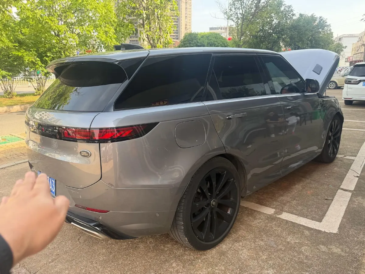 2023 Land Rover Range Rover Sport 3.0T 400HP L6 8AT,autocango,china used car exporter,china ev exporter,chinese used car exporter,chinese used ev exporter