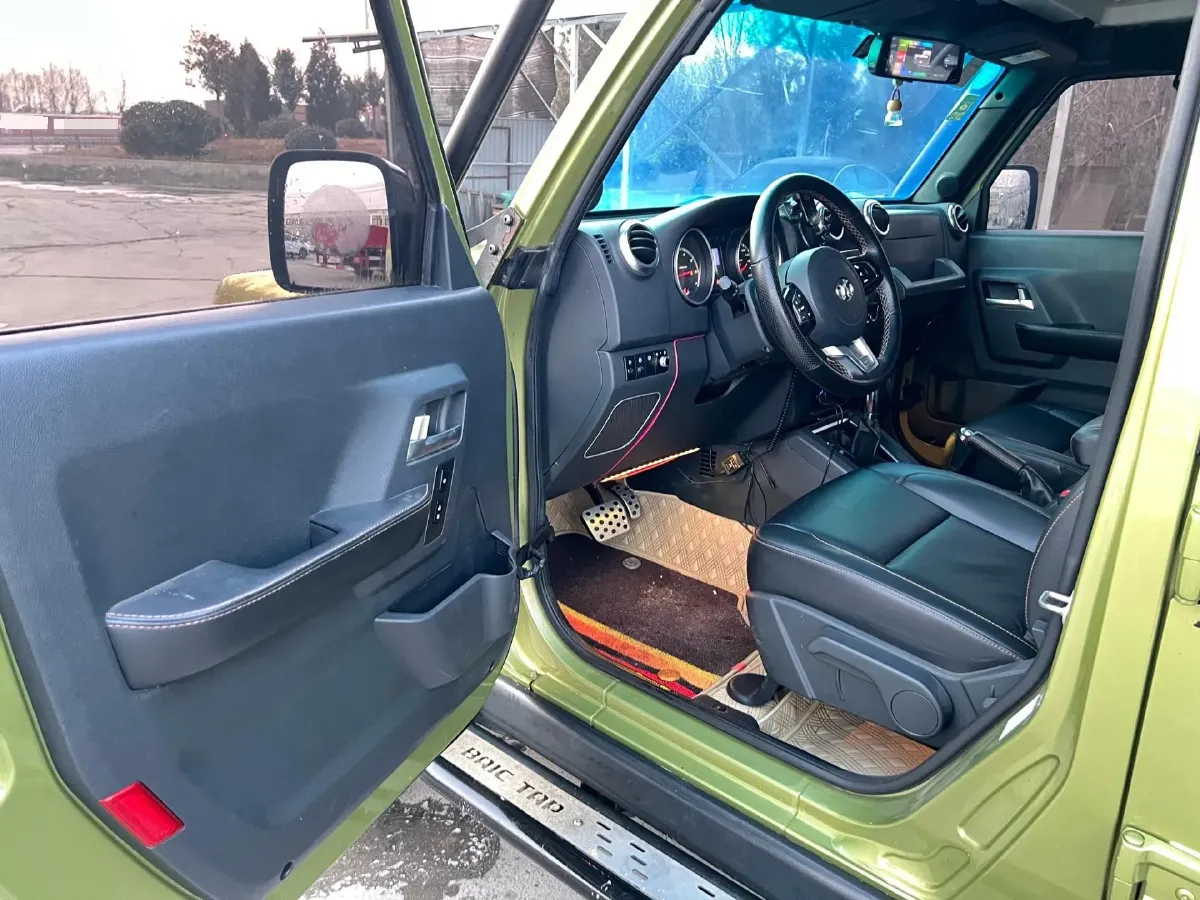 2017 Beijing BJ40 2.3T 250HP L4 6AT,autocango,china used car exporter,china ev exporter,chinese used car exporter,chinese used ev exporter