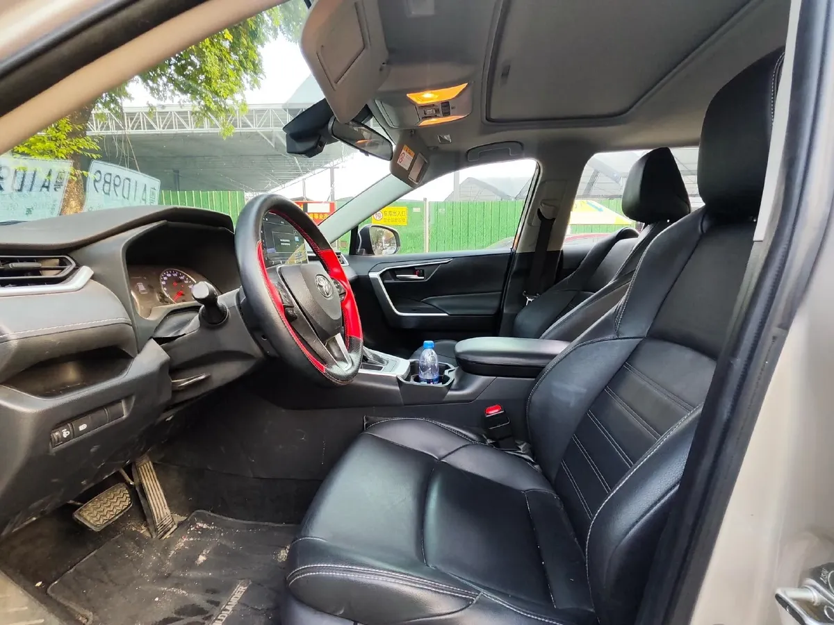 2020 Toyota Wildlander 2.0L 171HP L4 CVT,autocango,china used car exporter,china ev exporter,chinese used car exporter,chinese used ev exporter