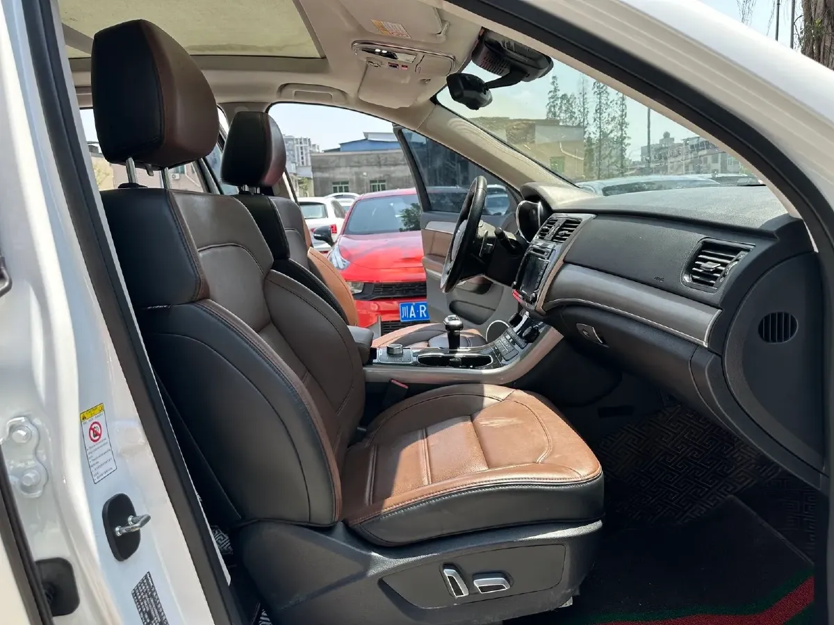 2017 Haval H8 2.0T 252HP L4 8AT,autocango,china used car exporter,china ev exporter,chinese used car exporter,chinese used ev exporter