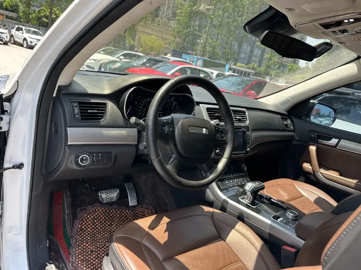 2017 Haval H8 2.0T 252HP L4 8AT,autocango,china used car exporter,china ev exporter,chinese used car exporter,chinese used ev exporter