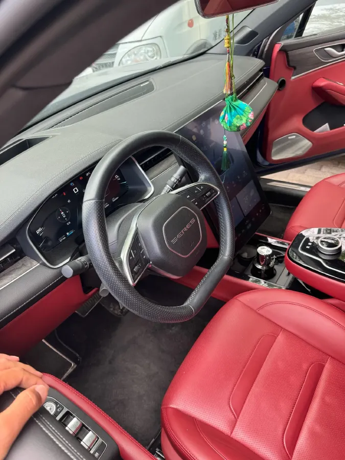 2021 SERES SF5 Range Extended 112HP REEV 35KWH,autocango,china used car exporter,china ev exporter,chinese used car exporter,chinese used ev exporter