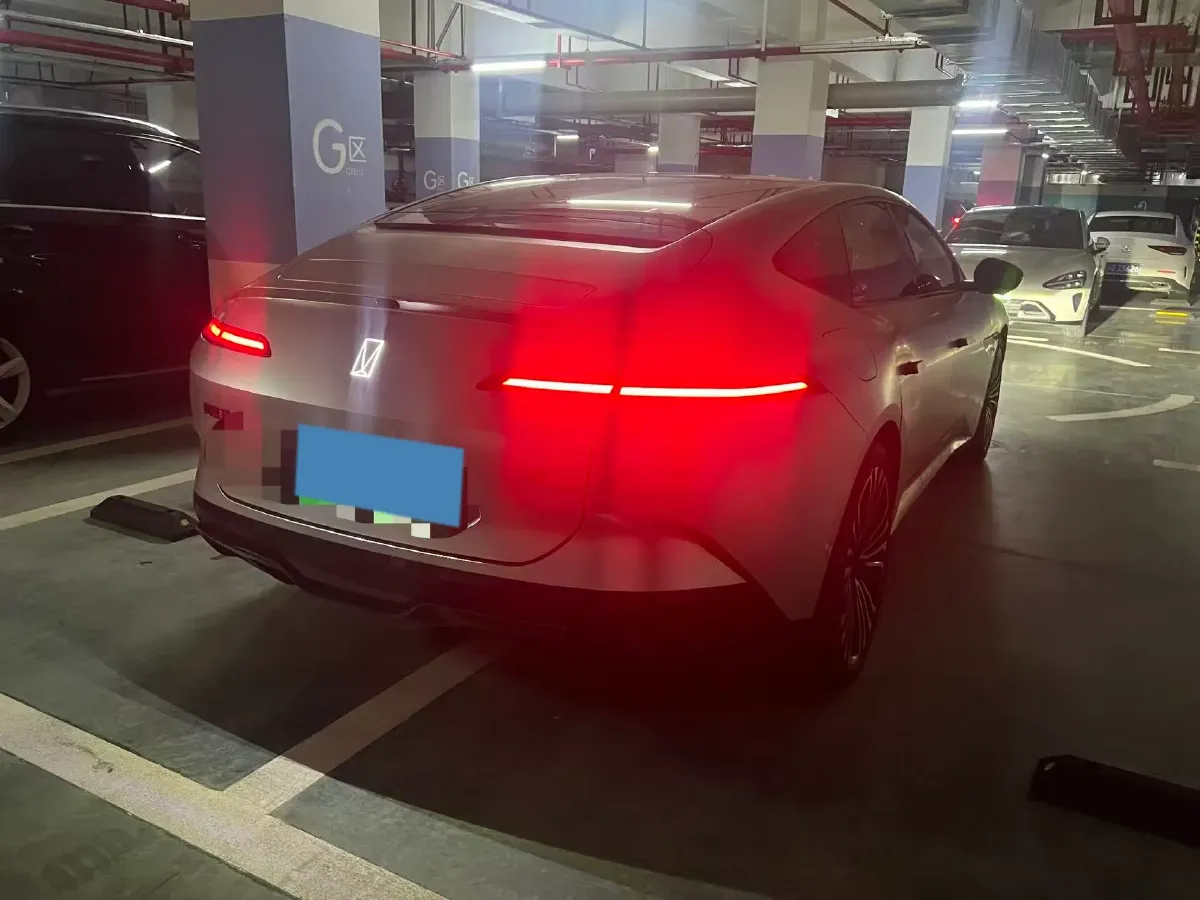 2025 Avatr 12 1.5T 156HP L4 REEV 39.05KWH,autocango,china used car exporter,china ev exporter,chinese used car exporter,chinese used ev exporter