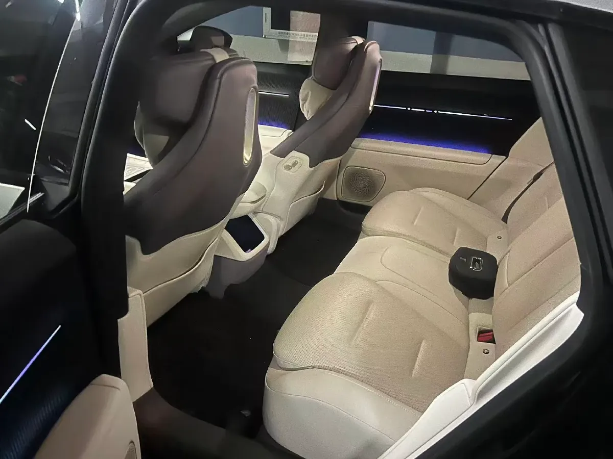 2025 Avatr 12 1.5T 156HP L4 REEV 39.05KWH,autocango,china used car exporter,china ev exporter,chinese used car exporter,chinese used ev exporter