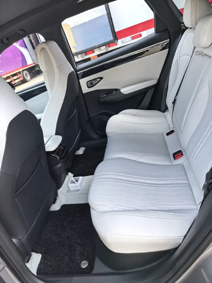 2024 Geely Galaxy L7 1.5T 163HP L4 3DHT PHEV 18.7KWH,autocango,china used car exporter,china ev exporter,chinese used car exporter,chinese used ev exporter