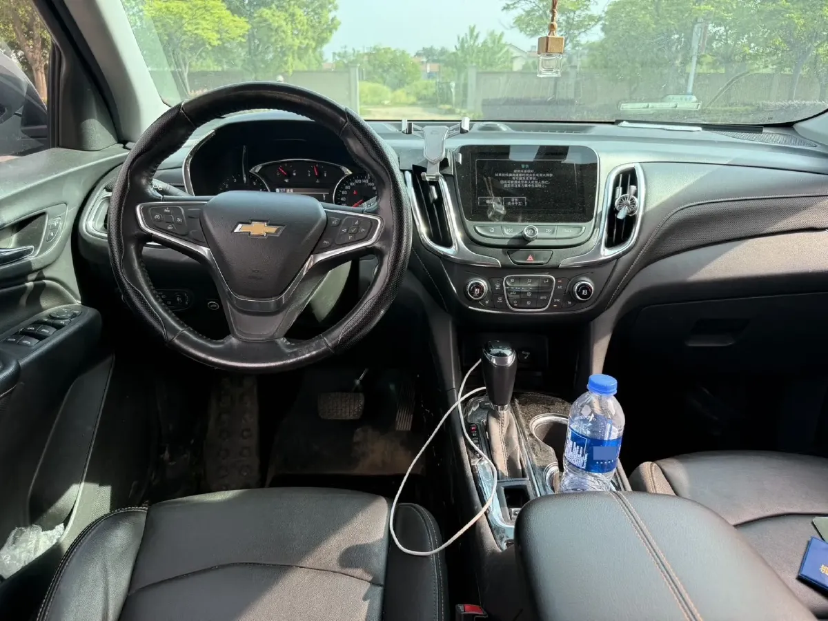 2018 Chevrolet Equinox 2.0T 260HP L4 9AT,autocango,china used car exporter,china ev exporter,chinese used car exporter,chinese used ev exporter