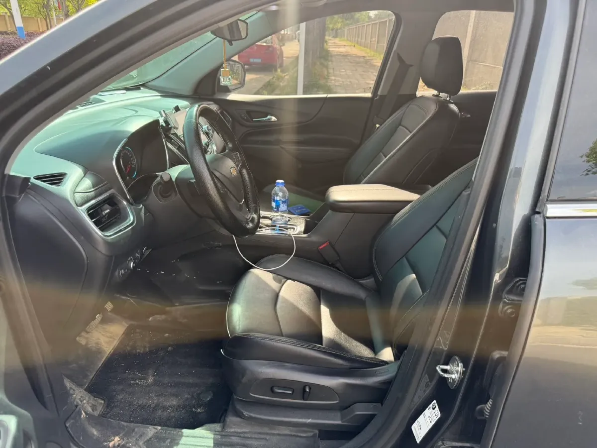 2018 Chevrolet Equinox 2.0T 260HP L4 9AT,autocango,china used car exporter,china ev exporter,chinese used car exporter,chinese used ev exporter