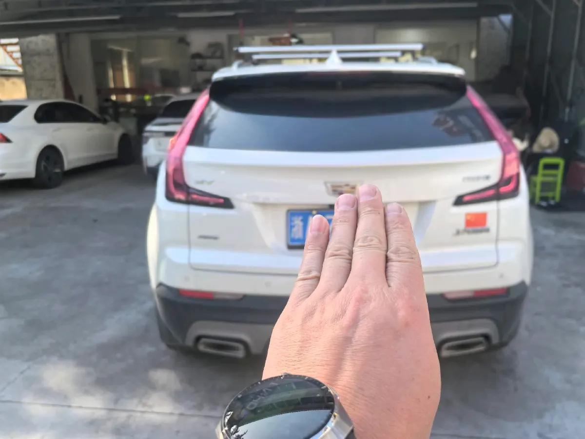 2022 Cadillac XT4 2.0T 237HP L4 9AT,autocango,china used car exporter,china ev exporter,chinese used car exporter,chinese used ev exporter