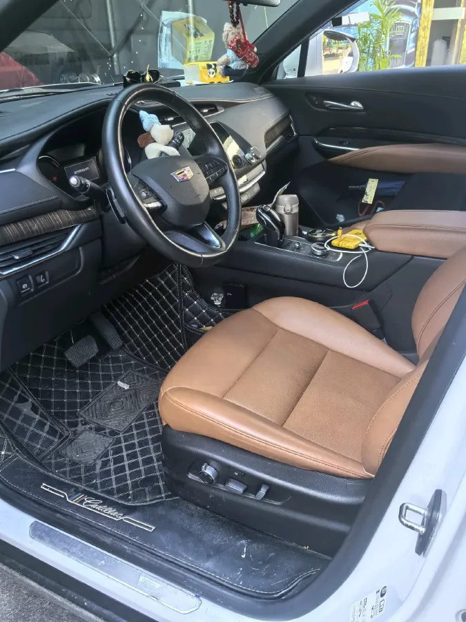 2022 Cadillac XT4 2.0T 237HP L4 9AT,autocango,china used car exporter,china ev exporter,chinese used car exporter,chinese used ev exporter