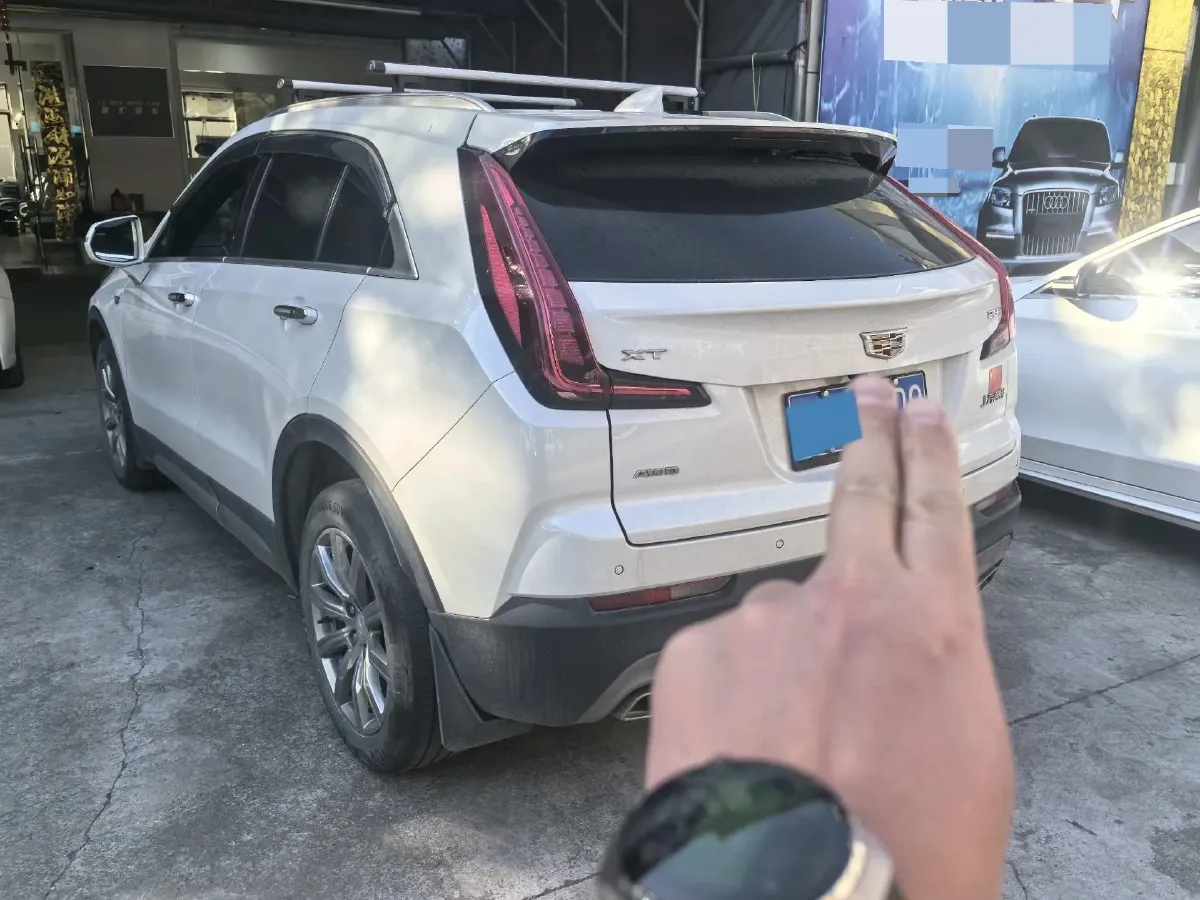2022 Cadillac XT4 2.0T 237HP L4 9AT,autocango,china used car exporter,china ev exporter,chinese used car exporter,chinese used ev exporter