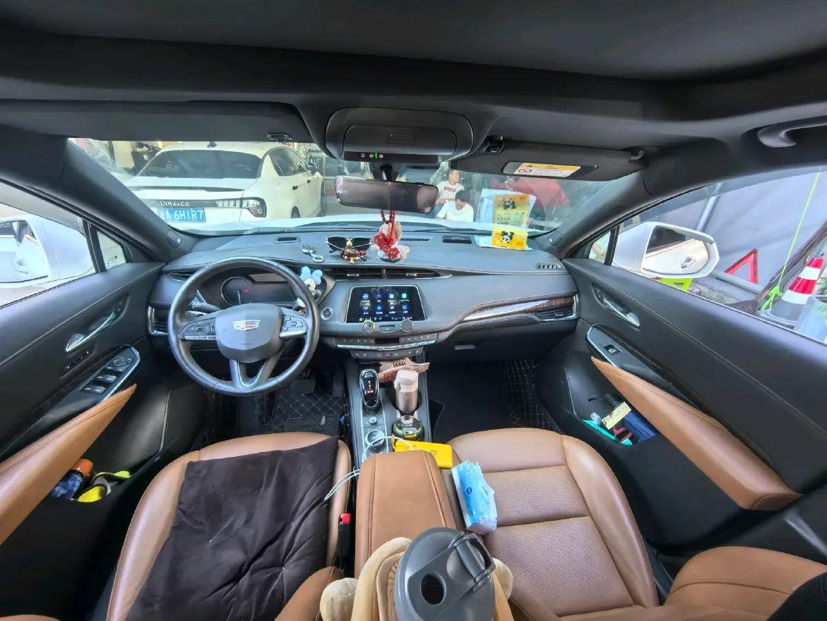 2022 Cadillac XT4 2.0T 237HP L4 9AT,autocango,china used car exporter,china ev exporter,chinese used car exporter,chinese used ev exporter