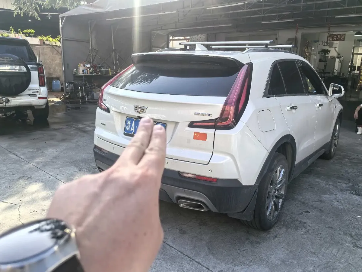 2022 Cadillac XT4 2.0T 237HP L4 9AT,autocango,china used car exporter,china ev exporter,chinese used car exporter,chinese used ev exporter