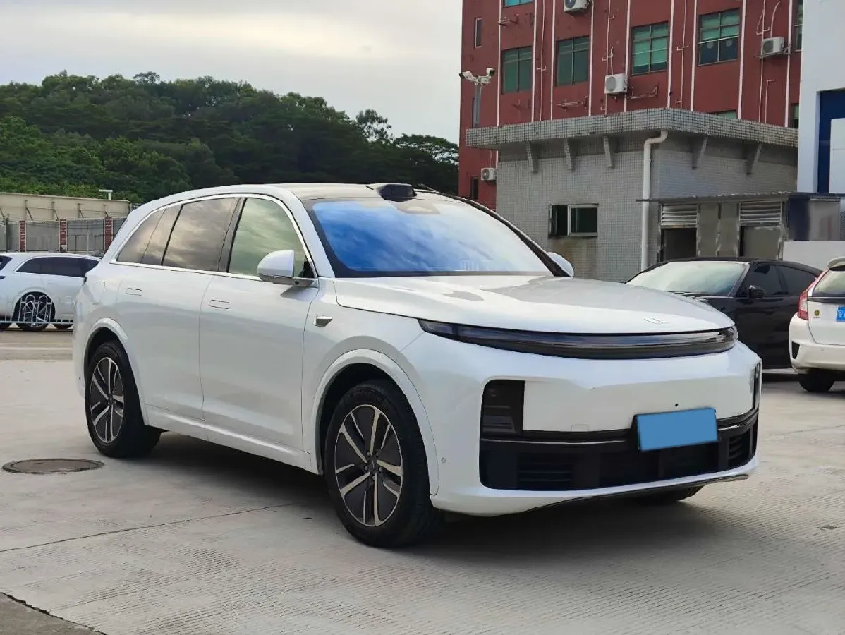 2023 Li L7 Range Extended 154HP REEV 40.9KWH,autocango,china used car exporter,china ev exporter,chinese used car exporter,chinese used ev exporter