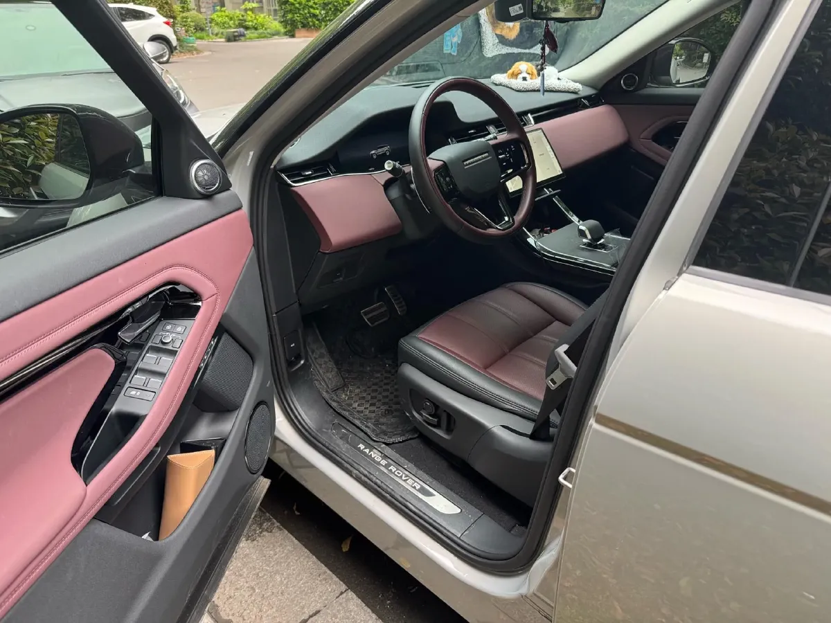 2024 Land Rover Range Rover Evoque 2.0T 249HP L4 9AT,autocango,china used car exporter,china ev exporter,chinese used car exporter,chinese used ev exporter